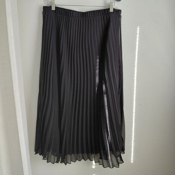 Vince Camuto Dresses & Skirts - Vince Camuto Black Chiffon Maxi Midi Skirt Large Feminine Modest Closet Staple